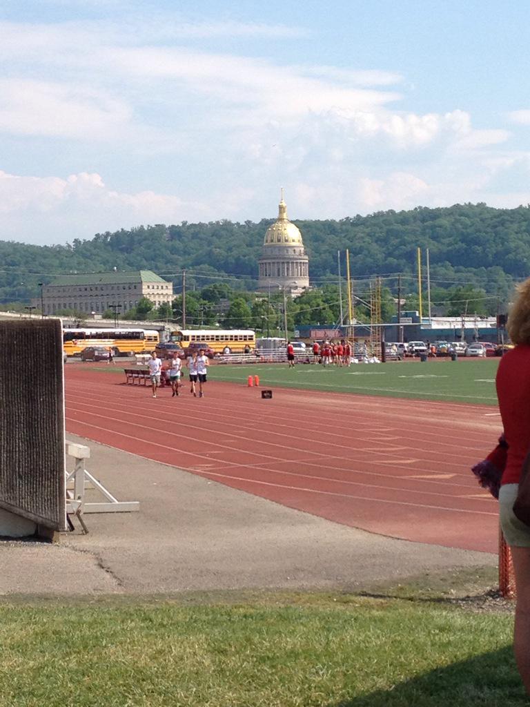 ThePictureGuyWV's tweet photo. Great day for Track! MSAC Track meet! http://t.co/m6yTITsugH