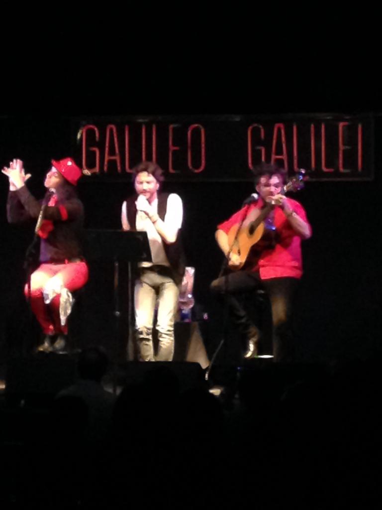 ledaduelo's tweet photo. Sorpresas en el último de @antilopez … #oteando http://t.co/PjdkgugqRj