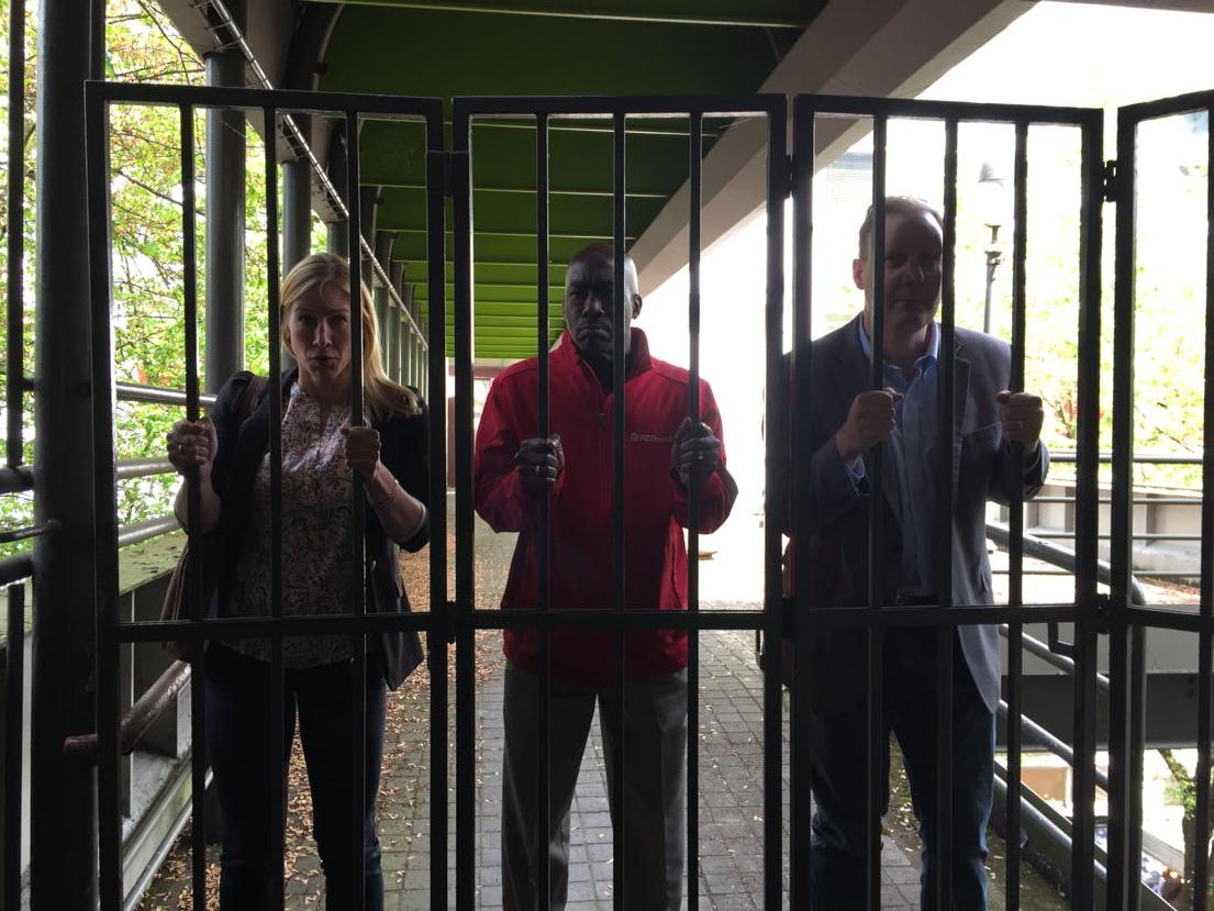 Open the SkyBridge! Let us in! #CityTarget #Galleria #PDX