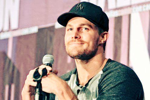 Happy Birthday Stephen Amell :) you\re inspiring 