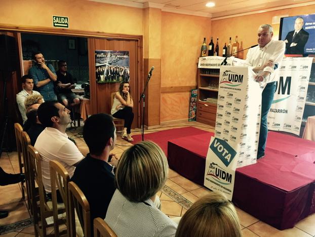 Y le toca el turno a <a href="/ginescampillo/">Ginés Campillo</a> arropado por los gritos de: "Alcalde, Alcalde". Muy pronto seguro que lo será!