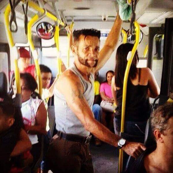 johon_gutierrez's tweet photo. Se acabaran los problemas de transmilenio. Ahora custodiará WOLVERINE! @transmireporte http://t.co/LM0FM0Nsez