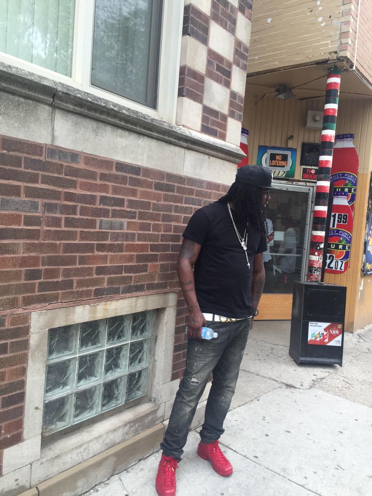 ishmoecity's tweet photo. Block life http://t.co/wBwPwiIZcN