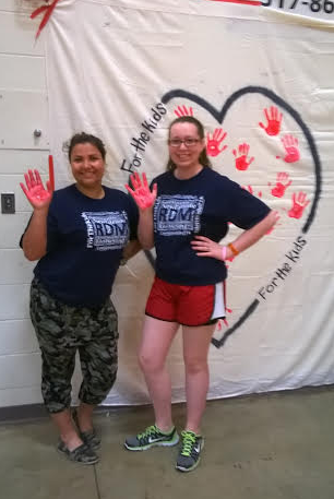 marinemammal247's tweet photo. RDM was amazing! We played dodgeball, kickball, learned the RDM line dance! @NPHS_RDM #nprdm  #forthekids #shdragons http://t.co/nO4xTHc8nh