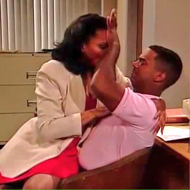 ||: When someone says they want to date your character and you haven't met them yet...

#Yeah #Bye