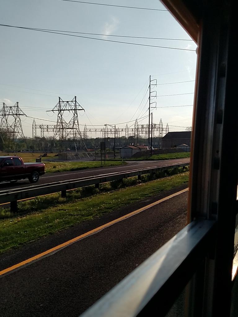 truscott_drew's tweet photo. This is a substation which has step down transformers which lower voltage to usable levels #rlphun #circuits http://t.co/hwcmBvlYmU