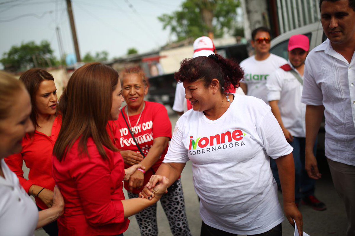 alvarez_ivonne's tweet photo. ¡Un gusto pasar esta tarde con mi gente de la Col. Malvinas en #Escobedo! http://t.co/xuBeJicBjk