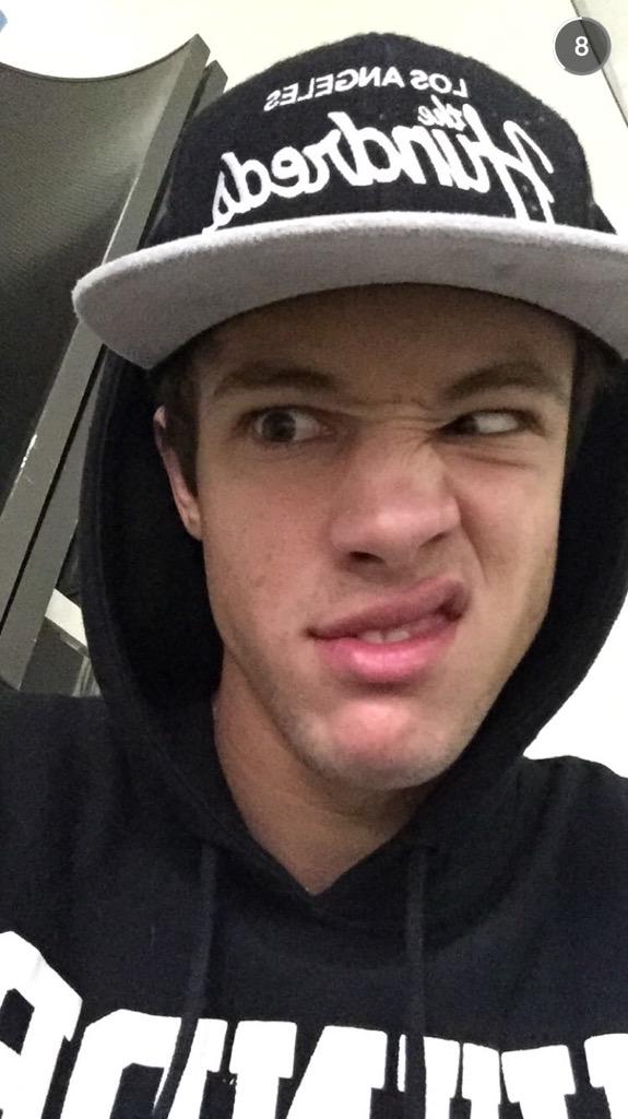 CamDallas_G tweet picture