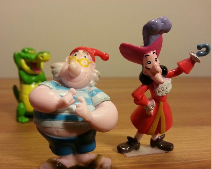 ToyBuddies's tweet photo. #JakeandTheNeverLandPirates figure set! #disney #jatnlp #captainhook #croc #toys #pirate C it https://t.co/bCgMUW3Usx http://t.co/EQ2fanzSqD