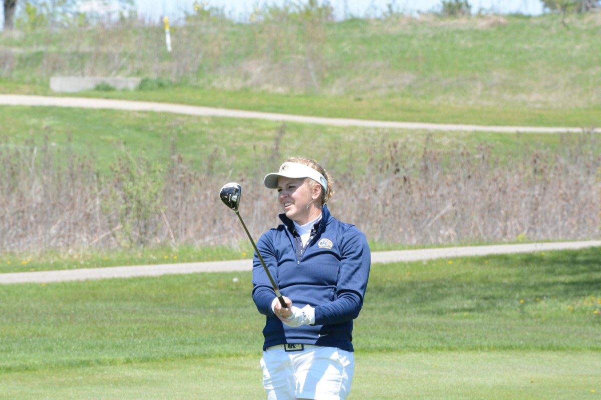 PBurwellCC's tweet photo. After day 2, @KentStWGolf slides to 10th at South Bend Regional #MACtion http://t.co/jQY62r95hC http://t.co/vbYo1i7hBb