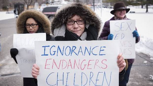 globeandmail's tweet photo. Globe Editorial: Ontario’s sex ed curriculum teaches society’s values, and that’s good http://t.co/0UY4Amgmpy http://t.co/KgGPMB3yXa
