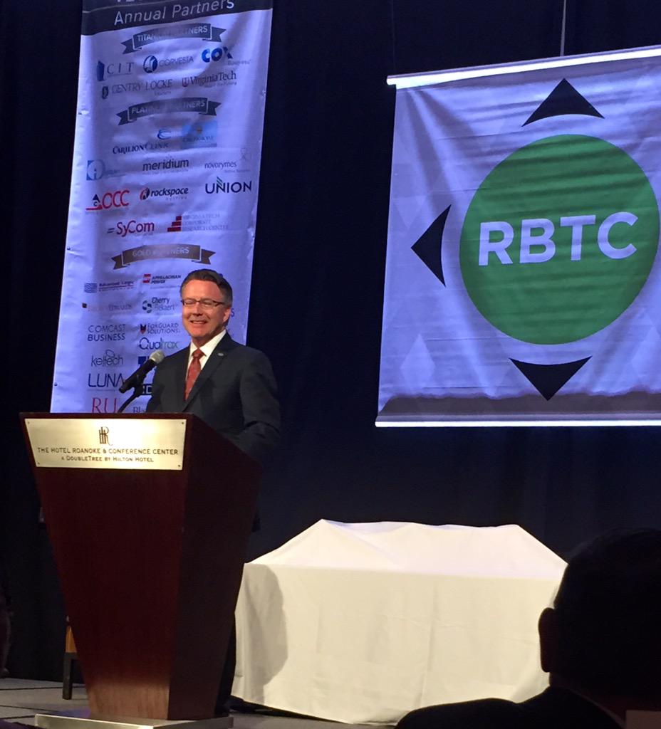 VTSandsman's tweet photo. What an honor to address the boisterous crowd at #TechNite2015! http://t.co/13xhSWs3Hi