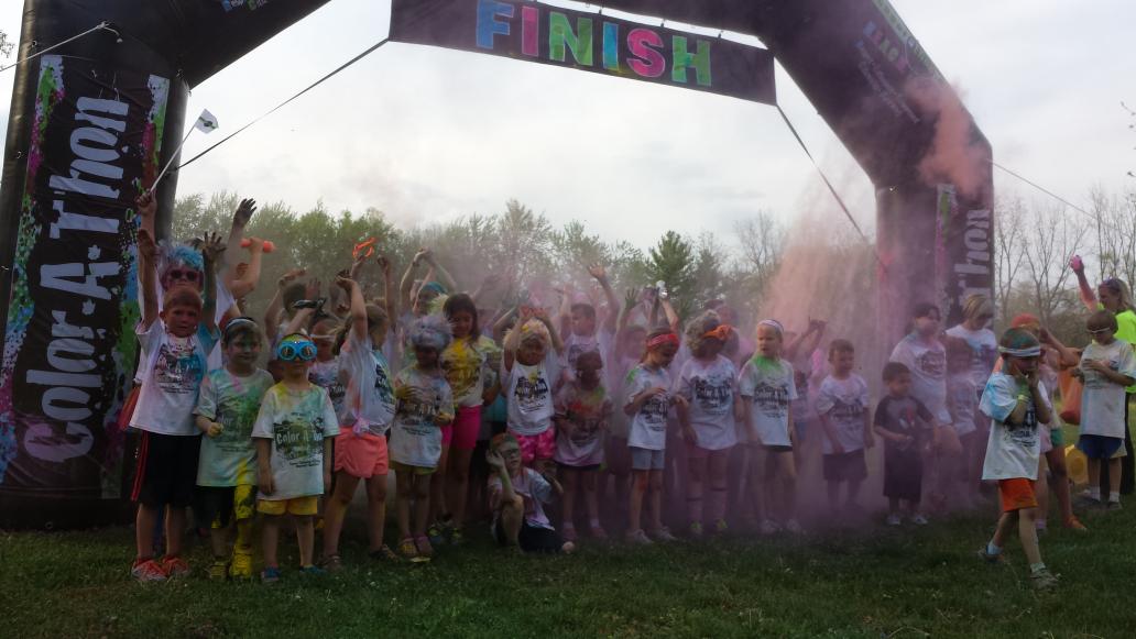 AshleyCochrane4's tweet image. Color-A-Thon for the Conneaut kids was so much fun #wearecolorful