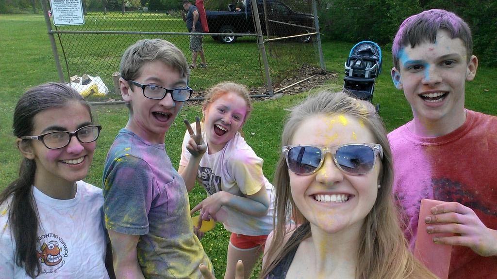 AshleyCochrane4's tweet image. Color-A-Thon for the Conneaut kids was so much fun #wearecolorful