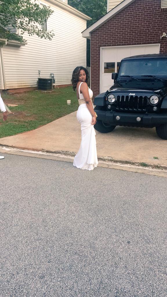 DekalbProms's tweet photo. Nice 🙌🏾😩 http://t.co/WpKdEQL9iJ