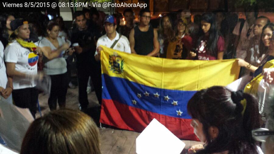 8/5/2015 08:15PM #FVE [xEz5he] #LiberenALosPresosPoliticos #LiberenALosChamosCampamentoONU <a href="/caracasorg/">Caracas Organizada</a> <a href="/InfoVzlaNet/">InfoVzla</a>