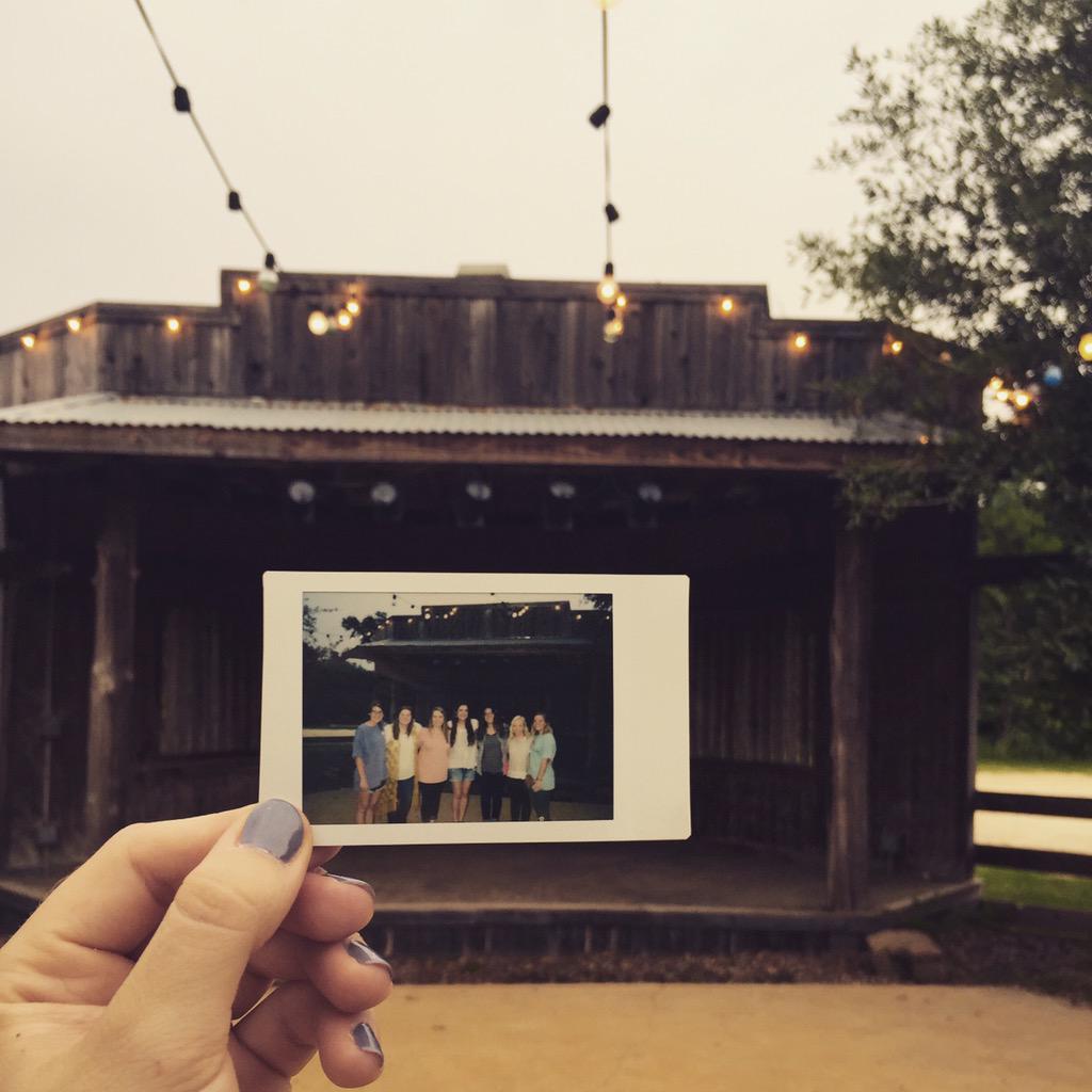 brynndunham's tweet photo. Wow wow wow, love yall, please come visit me next year. @edds13 @torreyjuneau13 @mersta22 http://t.co/DkSc0s1Scj