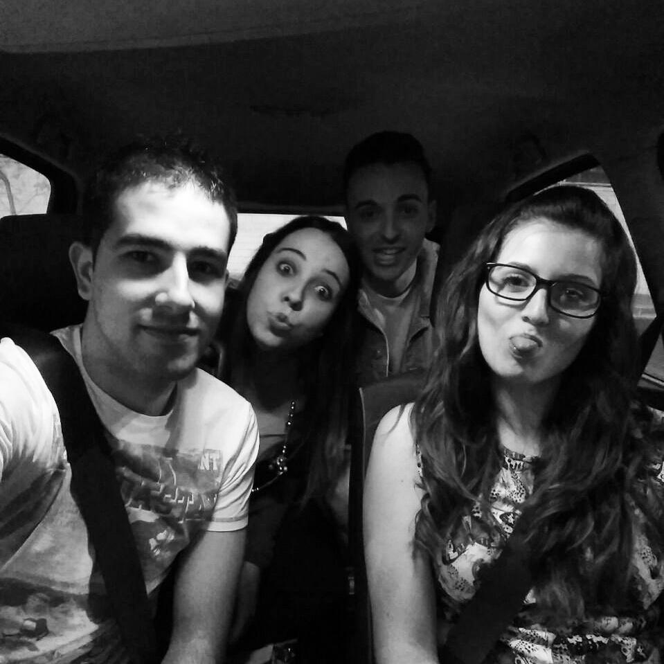 30Beki's tweet photo. Todos unos payasos jaja @ViseCastellano @SaraGuallart @adriab2 !!! http://t.co/uipkvO5Q2B