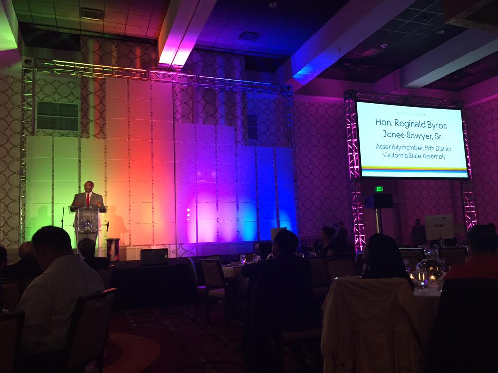 alheliCU's tweet photo. @Greenlining #diversitytrending #InvestInPossibility http://t.co/kgIcfxRUCn