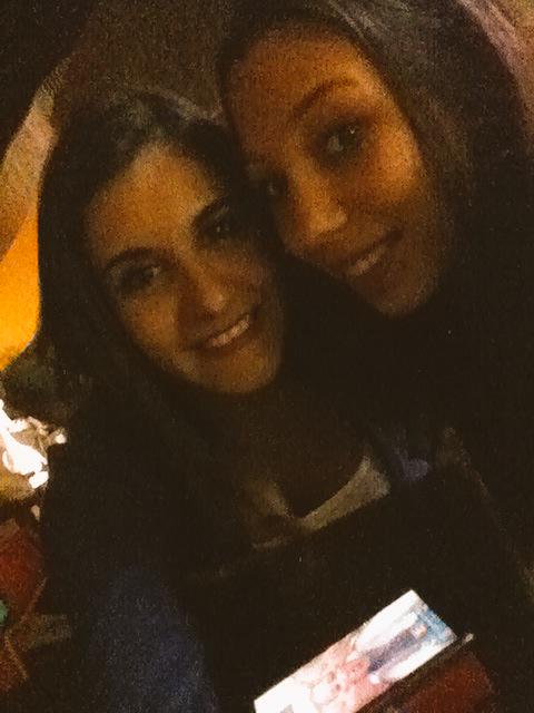 AlbaprimorN's tweet photo. Te quiero amiguita!!! ❤️❤️ viernes perfectooo! 👭 @albaleanez http://t.co/y2Zt0NgoX1