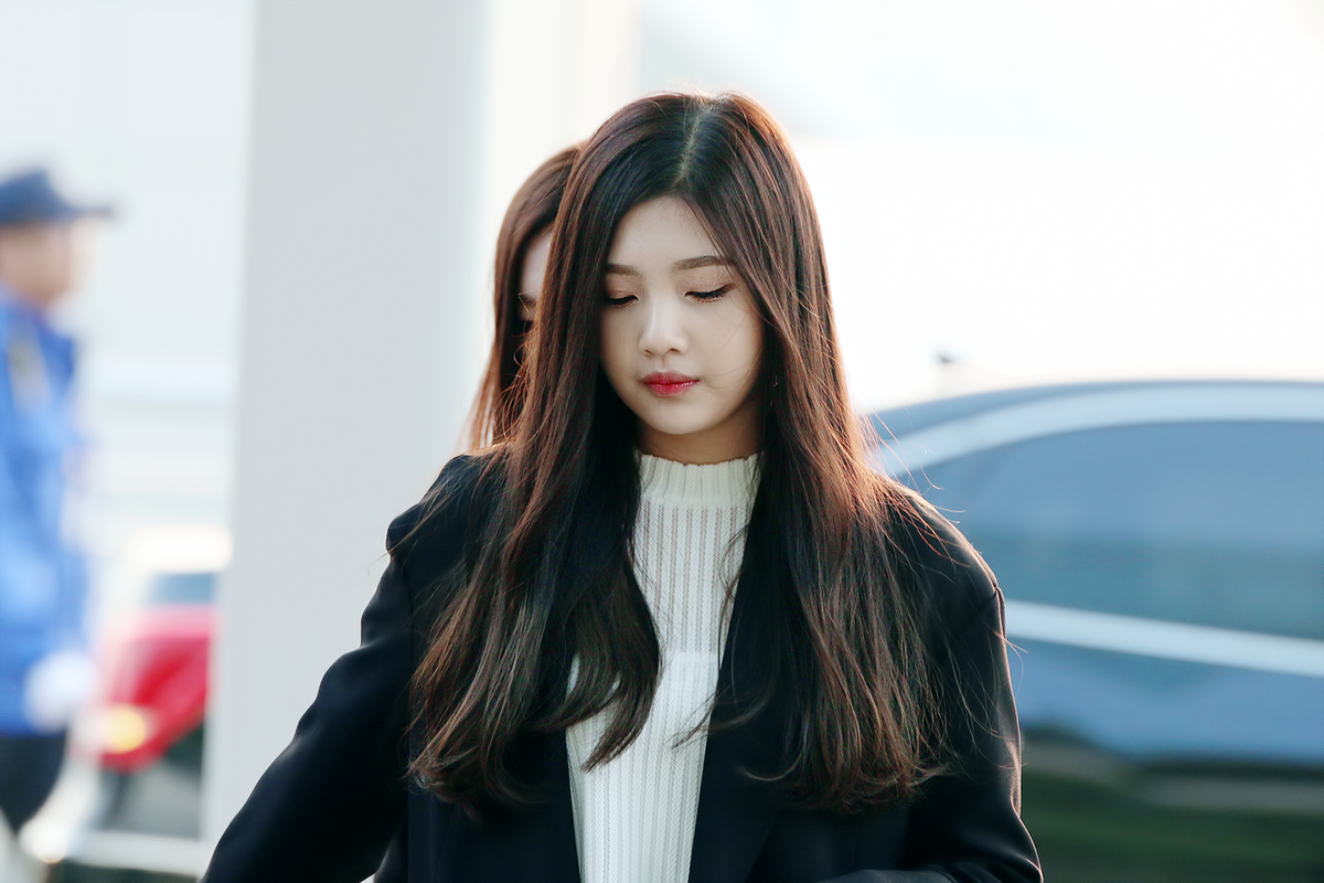 forvelvetcom's tweet photo. [COMPILATION] 141018 Incheon Airport to Shanghai https://t.co/Afqsb0qbvU http://t.co/BkC9zbsqM5