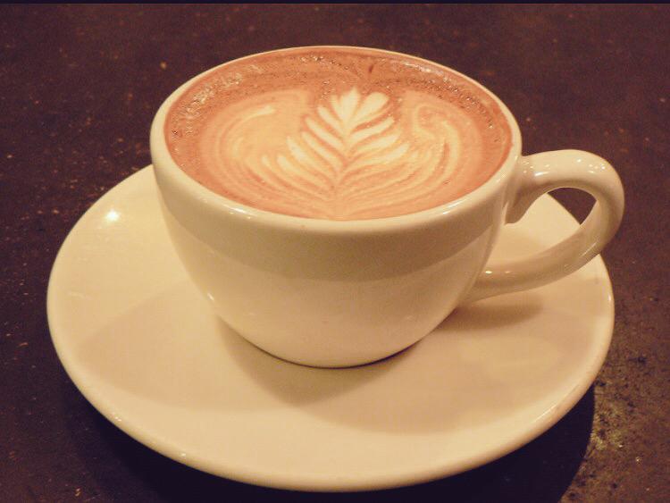 conxy83's tweet photo. Primero cogemos fuerzas y luego trabajamos !! #buensabado ☕️😬 http://t.co/YSXMwuN5lc