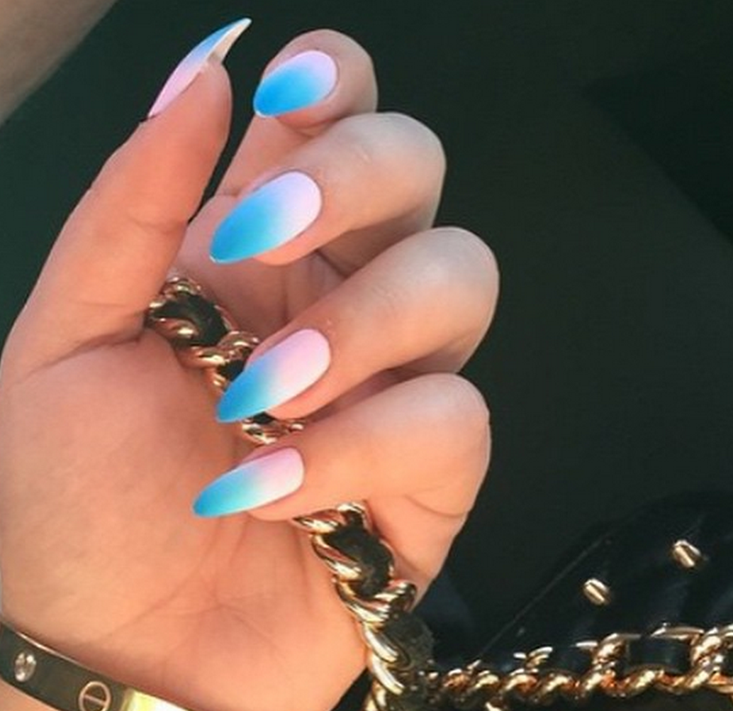 NailHur's tweet photo. NAILHUR set 'Two Faced' is all about the ombre look! Use code 'MAMA' and get your set for just $9.99! http://t.co/fCinQPNQMR