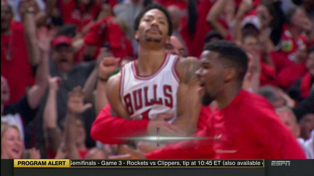 AndImHim's tweet image. DRose jumped into Noah like SUPA HOT #ButImNotArapper