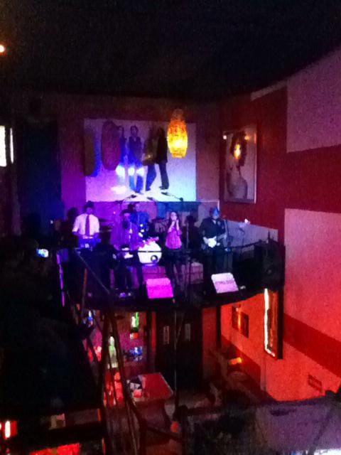 rlaesfera's tweet photo. Ya empezó el #1Aniversario de la esfera @funkillaband en el escenario #Rifados ¡Caiganle! Esto está que arde 🔥 http://t.co/UpE7qXLfjQ