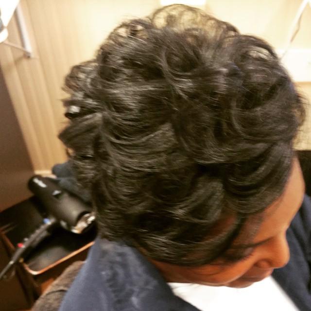 Pynkbookamy's tweet image. RT #naturalexpressions #stylist #orlando #relaxer #relaxertouchup #relaxertomorrow #haircut #hairsalon #shortcut #s…