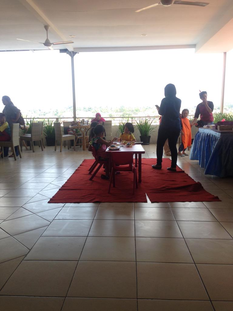 COOKING CLASS DOLLIZ Donat Kentang Tulis,9 Mei'15|10am-end <a href="/GumatiCafe/">Gumati Cafe & Resto</a> CP Danti 081586244451|@TerrasBogor <a href="/VisitBGR/">visitbogor.com</a>