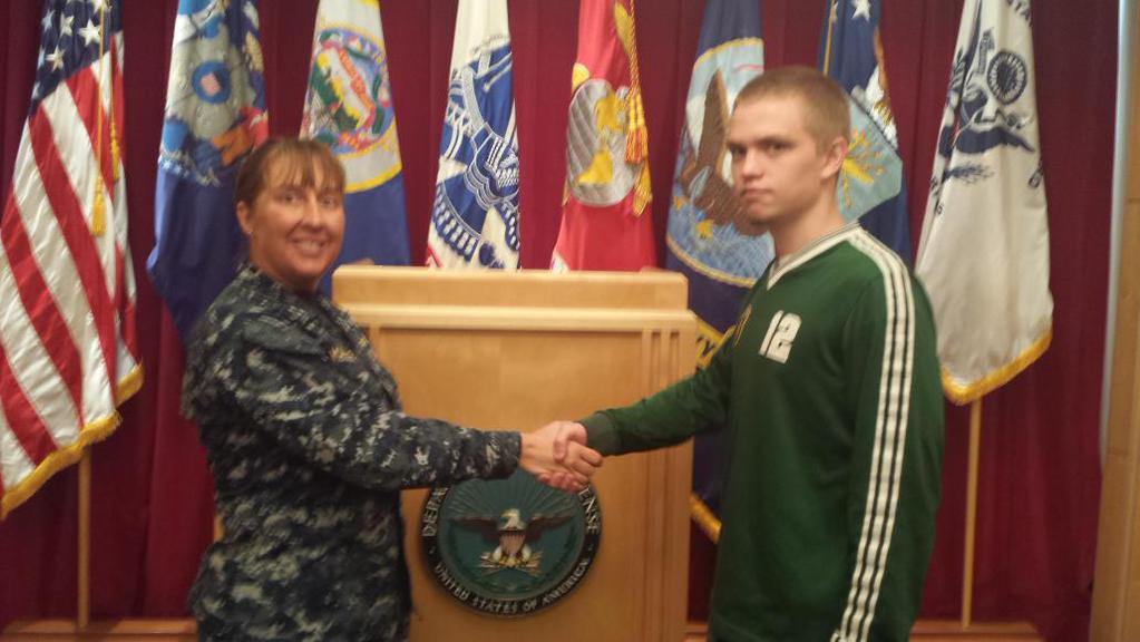 RosevilleKopis's tweet photo. Congrats/thank you to Pvt Schwartz who joined a tradition of people who stand for something #infantry #armyteam http://t.co/eCB0cTRKPw