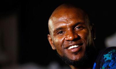 futuroscracks's tweet photo. Abidal "Dani Alves me ofreció su hígado, pero no pude aceptarlo.El también tiene familia y una carrera.Era demasiado" http://t.co/992QGvo6RE