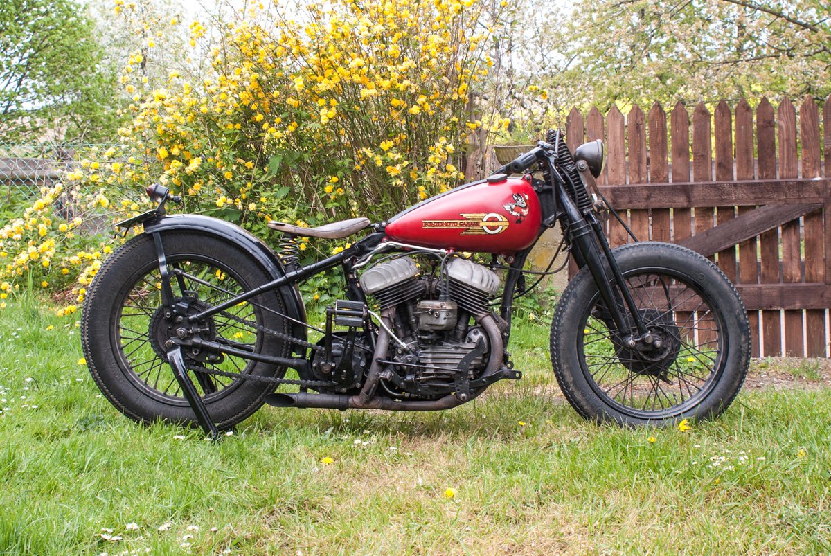 choppertown's tweet photo. Fonzo's '42 WL "Wilde Maus" - 1st place in the Harley Bobber category of this year's #C3BC via http://t.co/jfUXUeSfiN http://t.co/c9rseLeWXC