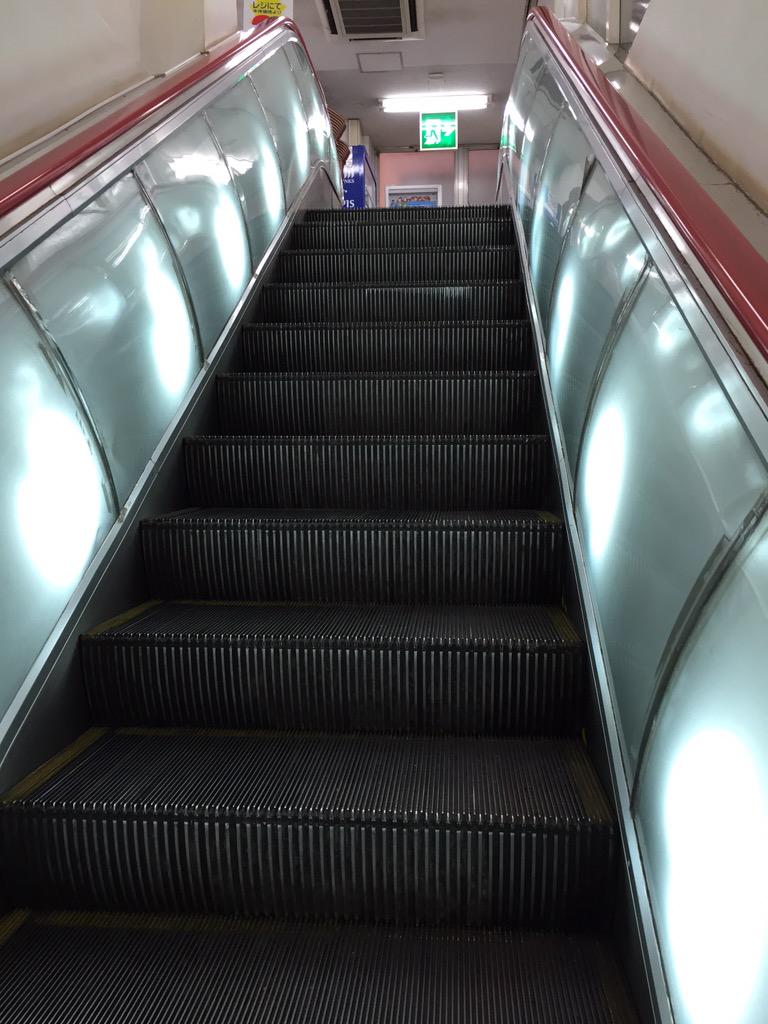توییتر Jp Super در توییتر Jr鴫野駅前 コノミヤ鴫野店 エスカレーターはフジテックの丸ボディ たぶん丸型蛍光灯入り シースルーエレベーターも味わい深いです Http T Co 6zr6ikpiba