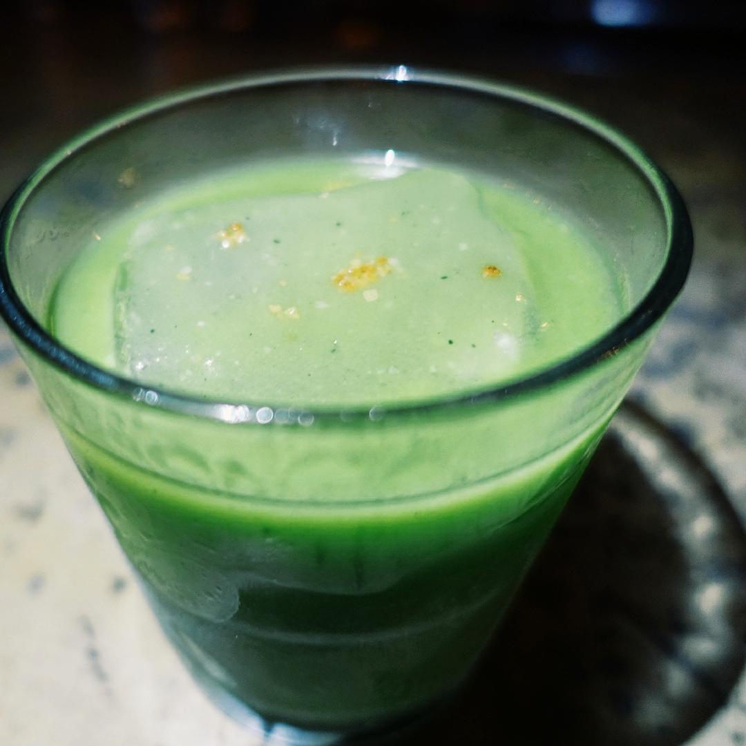 I Dream of Greenie <a href="/melroseumbrella/">Melrose Umbrella Co.</a>: plum infused <a href="/MezcalSilencio/">Mezcal El Silencio</a>, avocado, #matcha green tea, lime, Licor 43.