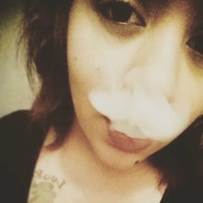 Happy saturday lovelys!! Just love me and tell me I'm pretty, check out my wishlist!! 😚 #spoilme #smoke<a href="/tag/smoke"class="tags"><span>#smoke</span></a><a href="/tag/saturday"class="tags"><span>#saturday</span></a><a href="/tag/spoilme"class="tags"><span>#spoilme</span></a>