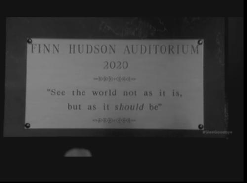 "<a href="/___Mayra_/">Mayra 🦋</a>: Ver el mundo no por lo que es, sino como debe ser! #GleeGoodbye 👋 "