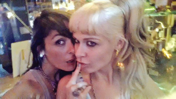 Yo y mi novia del Lolita @ladykaory en el Ginger#tequiero#morenam&iacute;a#jaggeraqu&iacute;#ma&ntilde;aneo#estilololita#siemprejuntas#<a class="tags" target="_blank" title="On Twitter" href="/?out=eyJ0eXAiOiJKV1QiLCJhbGciOiJIUzUxMiJ9.eyJpYXQiOjE3MjUxMjQ3ODksImlzcyI6InR3cG9ybnN0YXJzLmNvbSIsIm5iZiI6MTcyNTEyNDc4OSwiZXhwIjoxNzU2NjYwNzg5LCJyZWRpcmVjdF91cmwiOiJodHRwczovL3R3aXR0ZXIuY29tL2xhZHlrYW9yeSJ9.sIdmHCsPd0gaWg1iBsDYwco7YtdJfYS9fBihnwYazyI6Lyh4s8y6FKWzGWLy7R7UHutXSs58OoGSXVc5VuYkQg">@ladykaory</a>