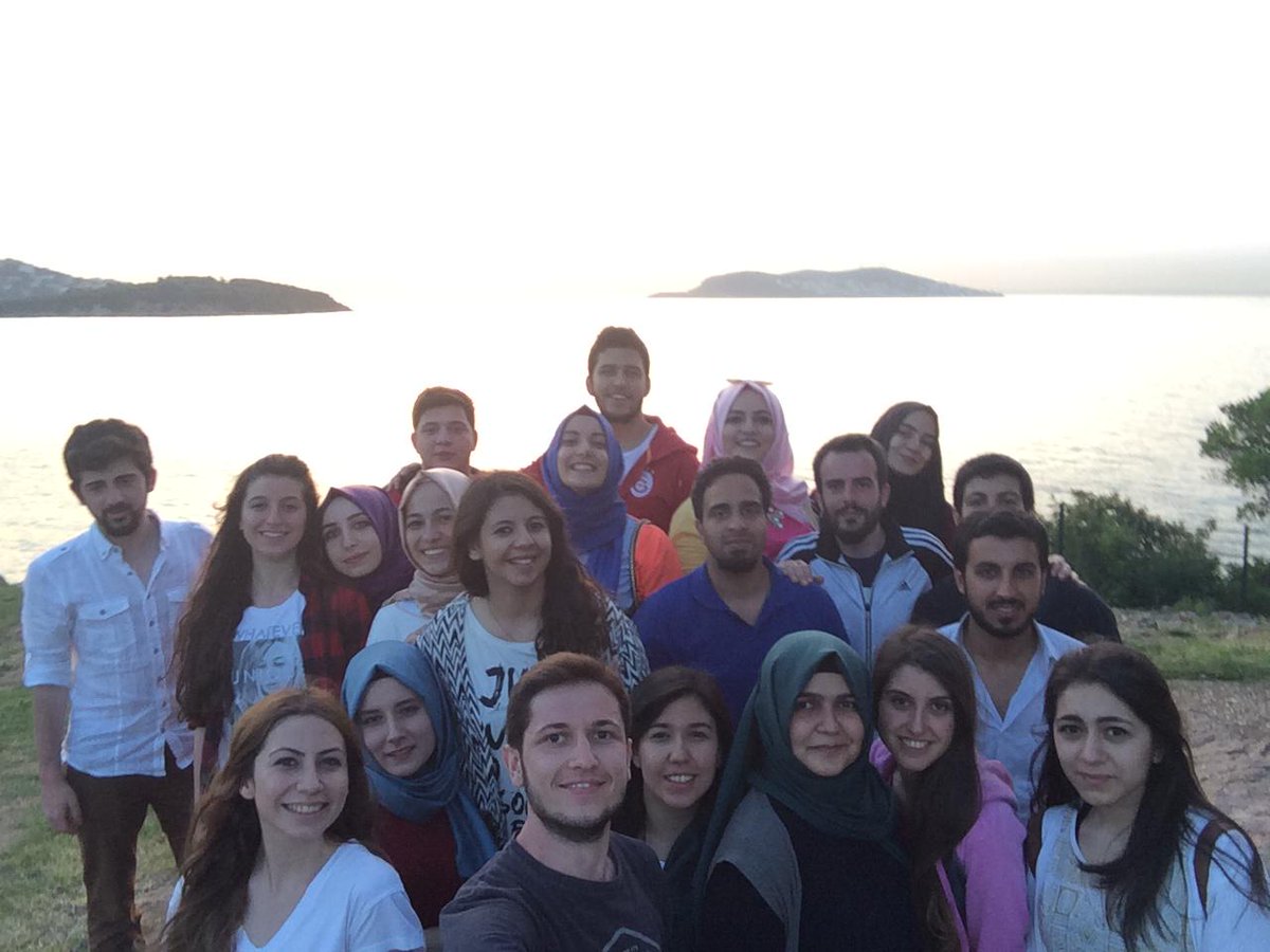 Genç Hukukçular Kulübü olarak 6 Mayıs'ta 2. Geleneksel Heybeliada pikniğimizi gerçekleştirdik.
ghkticaret.com/heybeliada-pik…
