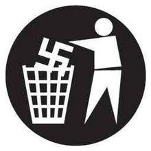 PRC_Como's tweet photo. http://t.co/HzXiCgiJQo #PrcC
No alle piazze pubbliche concesse ai gruppi neofascisti #PrcComo #PrcCircoloOlgiatese http://t.co/6rmr6nzjY7