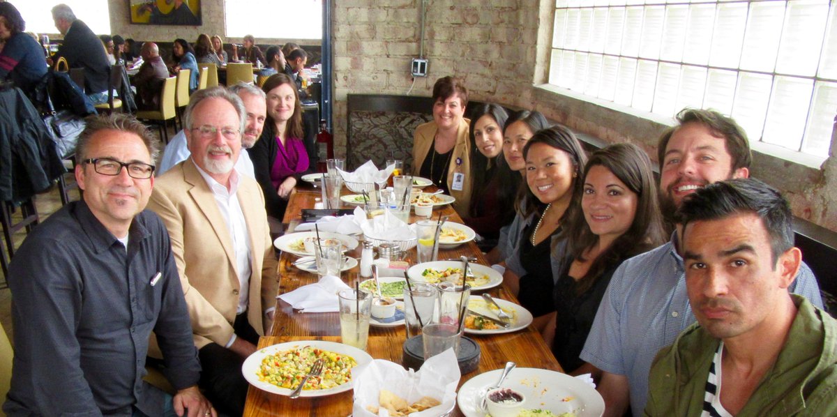 jashmencitygate's tweet photo. Stopped by Union Rescue Mission in L.A. to see Andy. Ran into the Grizzard team. Scored lunch. Thanks, guys. http://t.co/iN2prFs2lu