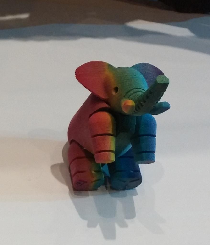 thetctgroup's tweet photo. Vibrant @HP colour #3dprinting at #AMUG2015. Do we need a new file format for colour?Podcast> http://t.co/IPtx36W62Y http://t.co/Tx4dTIYY70