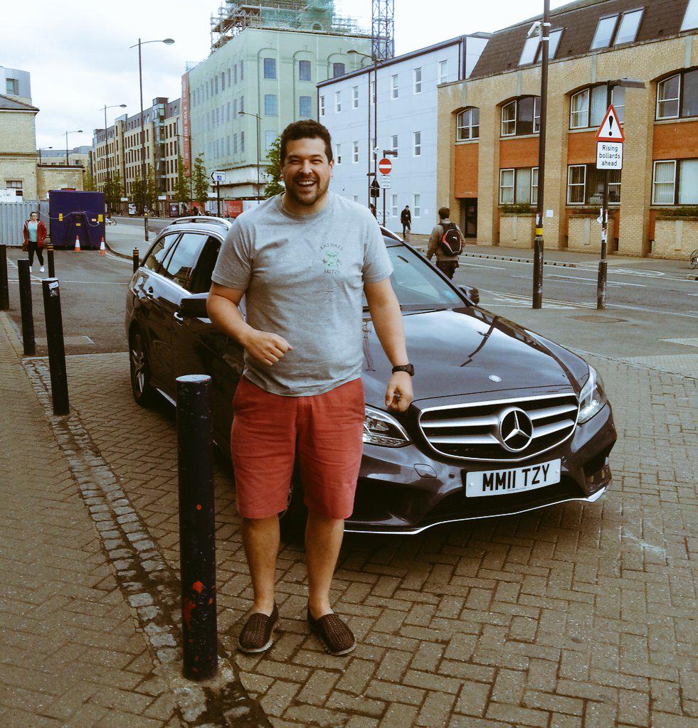 Thornshield's tweet photo. Hagrid really upped his game! Look at that sweet ride #cc3 #personalchaffeur @eatbats @markmitzman http://t.co/ncr34yEJzo