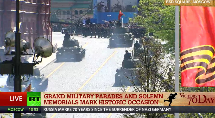 تغطية مباشرة للاستعراضات العسكرية بمناسبة الذكرى الـ70 لعيد النصر CEjHgdKWEAAsKys