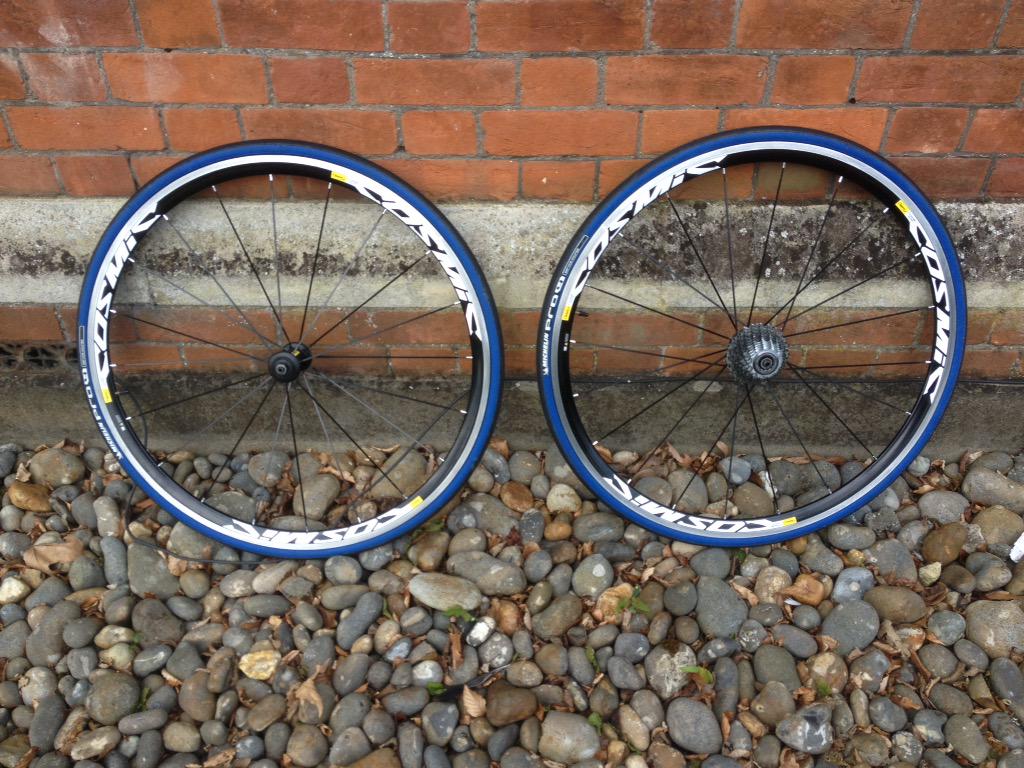 gilch48's tweet photo. for sale £200 campag 11 speed hardly used. #trihard #nicetri #cheapaschips http://t.co/ugpgdBTck6