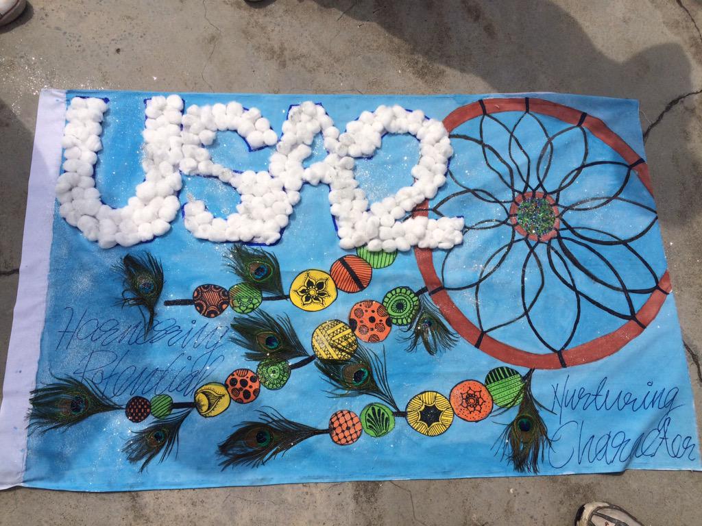 michael_ljx's tweet photo. Win or lose doesn't matter , the most important we had fun on it! #dreamcatcher #classflag #USA2 http://t.co/eBSnwnSgw0