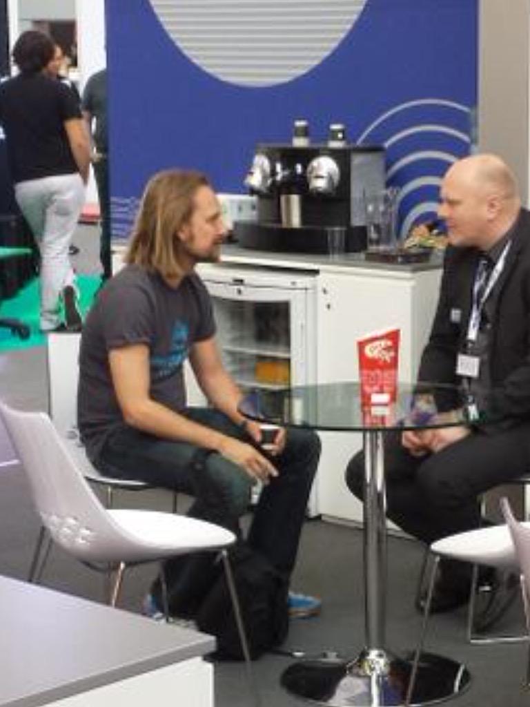 This_is_kyle_'s tweet photo. @BubbleSqueakCom @clearcomsystem @pls_frankfurt I swear to god that's David http://t.co/GLYpSGHb1z