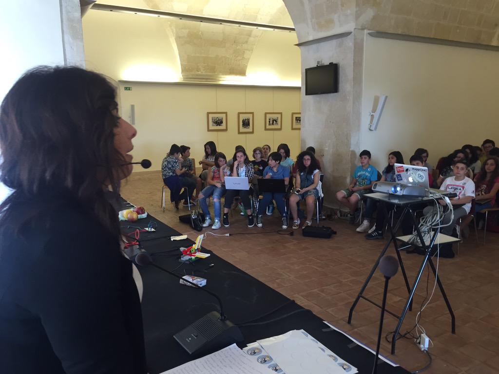 FloresMontem's tweet photo. #labuonascuola a #mt2019 c'è'!Grazie a chi ha creduto in #opencodercityday , @Piersoft @adducesocial @comunedimatera http://t.co/3PzPdzXEbC