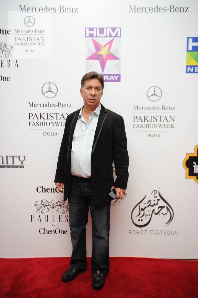 ImranKureishi's tweet photo. On the red carpet for Mercedes Benz Pakistan fashion week Doha #PFWDOHA #fashionweek @Diffthinking2 http://t.co/AXeFz7sirh